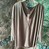 White House Black Market Women's Top - Image 5