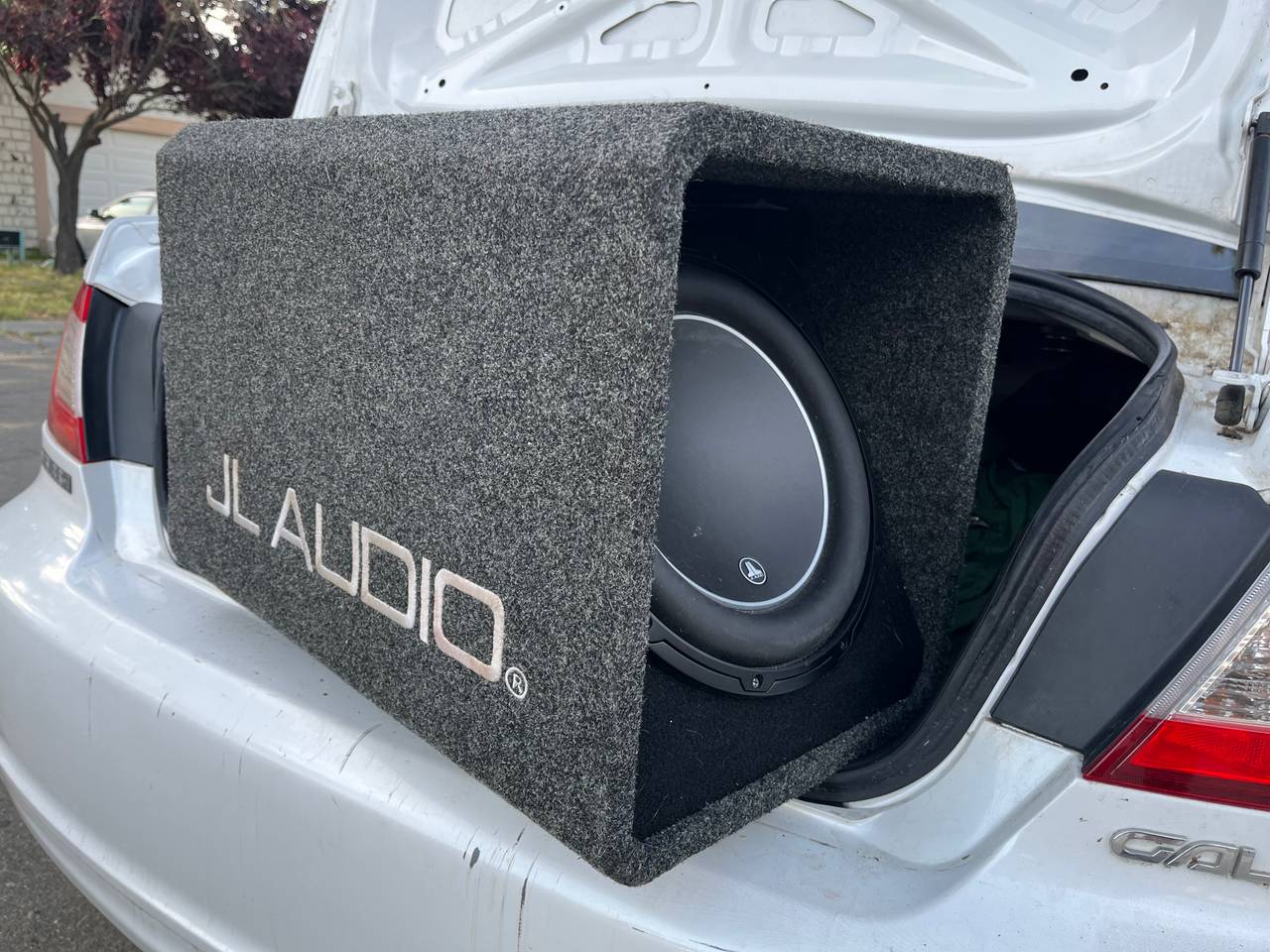 JL Audio HO112-W6v3 H.O. Wedge Subwoofer System