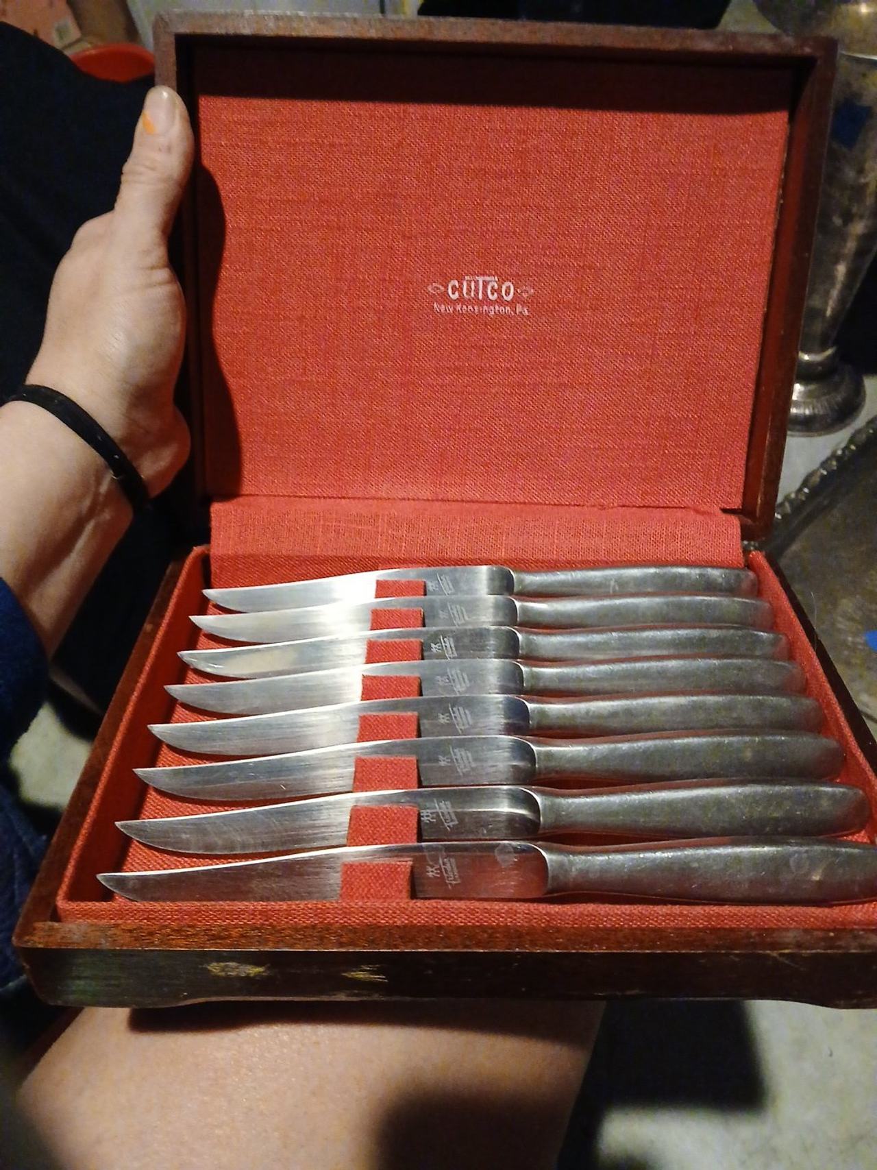 Cutco Vintage Steak Knife Set with Wood Chest