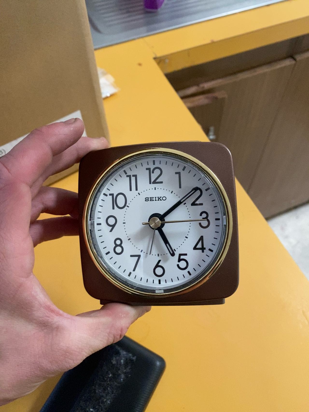 Seiko QHE140 Quiet Sweep Alarm Clock