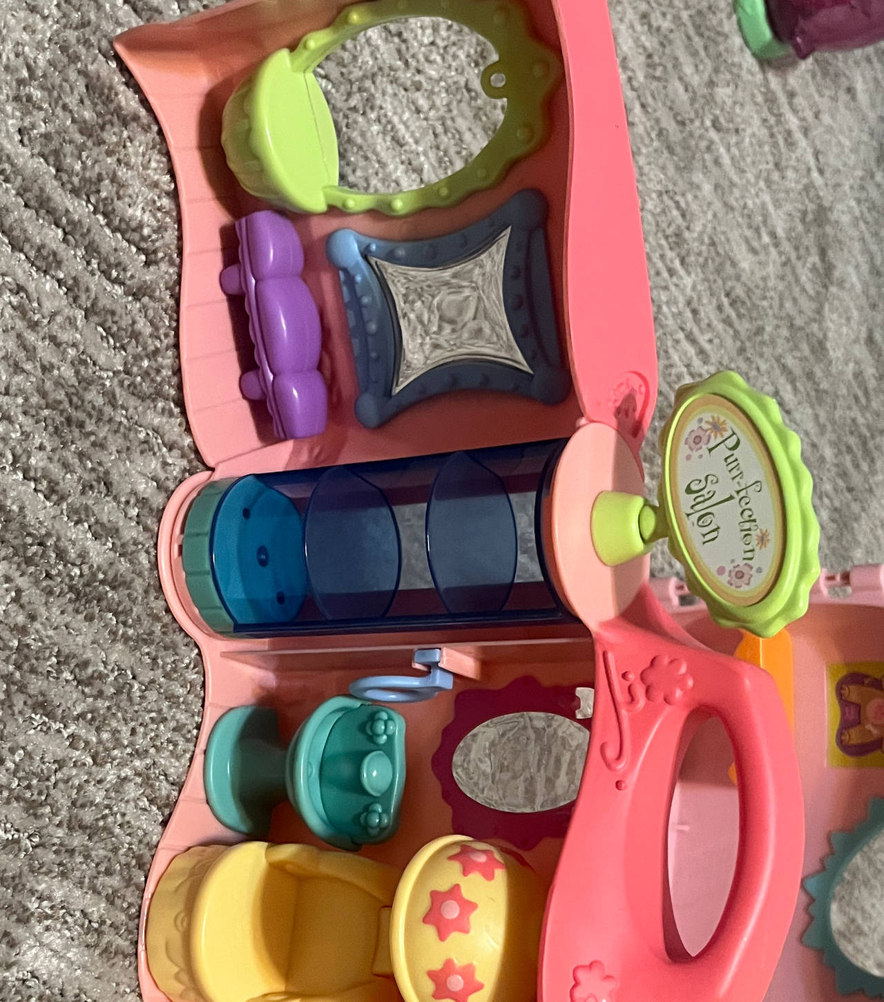 Littlest Pet Shop Purr-fection Salon Playset