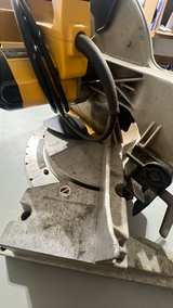 DEWALT DW705 12-Inch Compound Miter Saw - Image 5