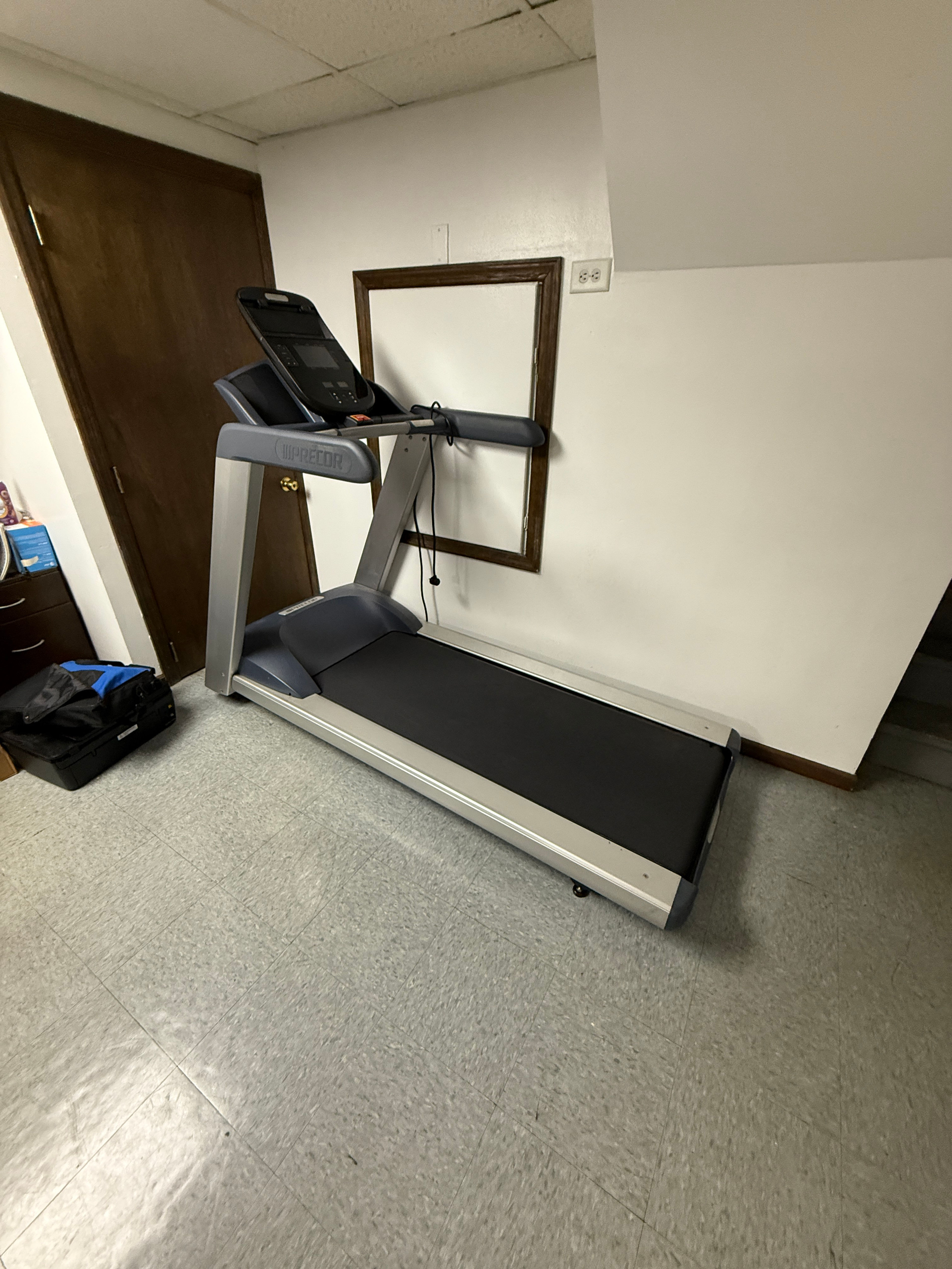 Life Fitness Treadmill