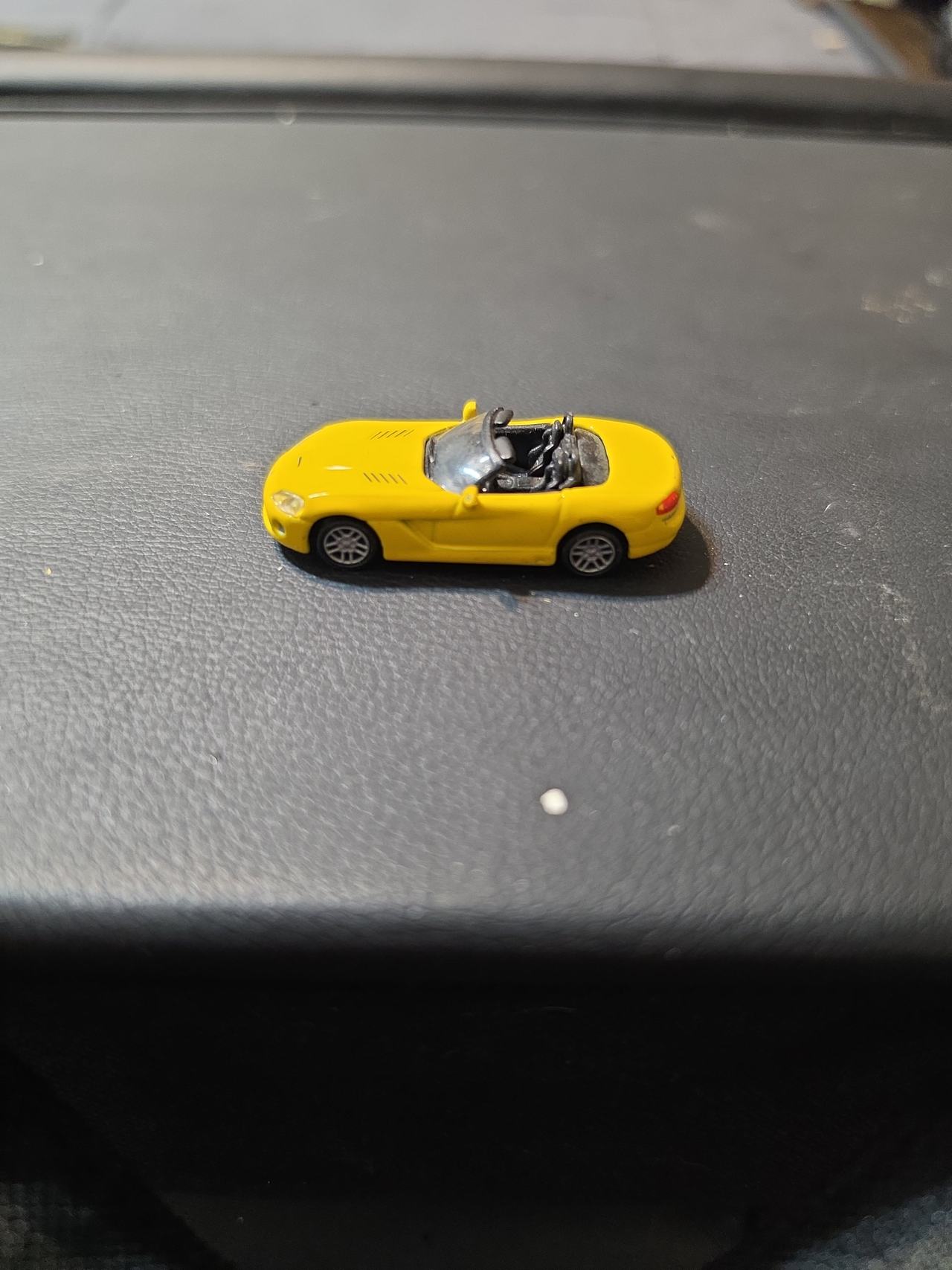 Dodge Viper SRT-10 Die-cast Car