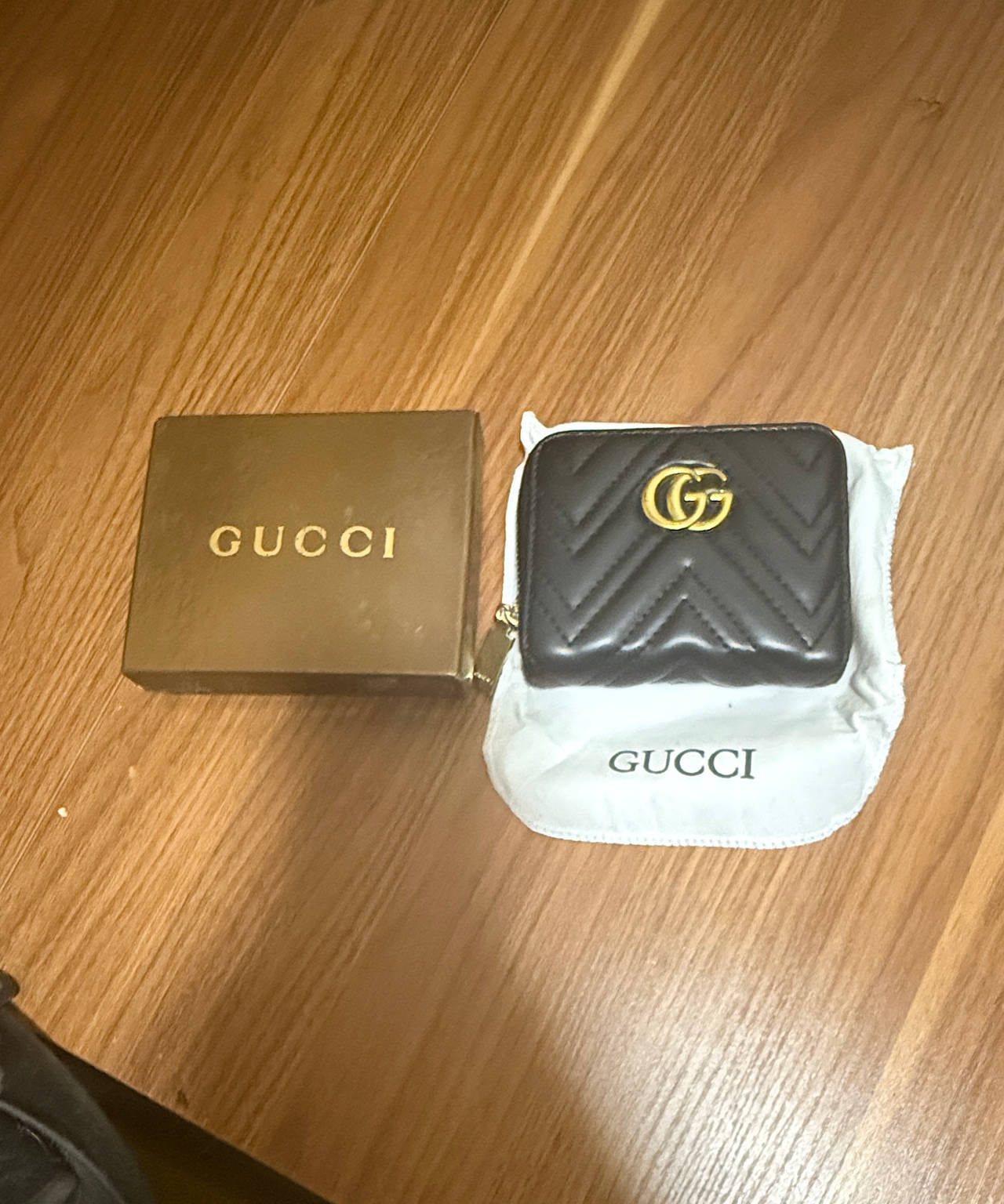 Gucci GG Marmont Matelassé Zip Around Wallet
