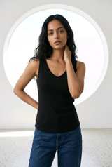 Gilligan & O'Malley Classic V-Neck Tank Top sz X-Small - Image 3