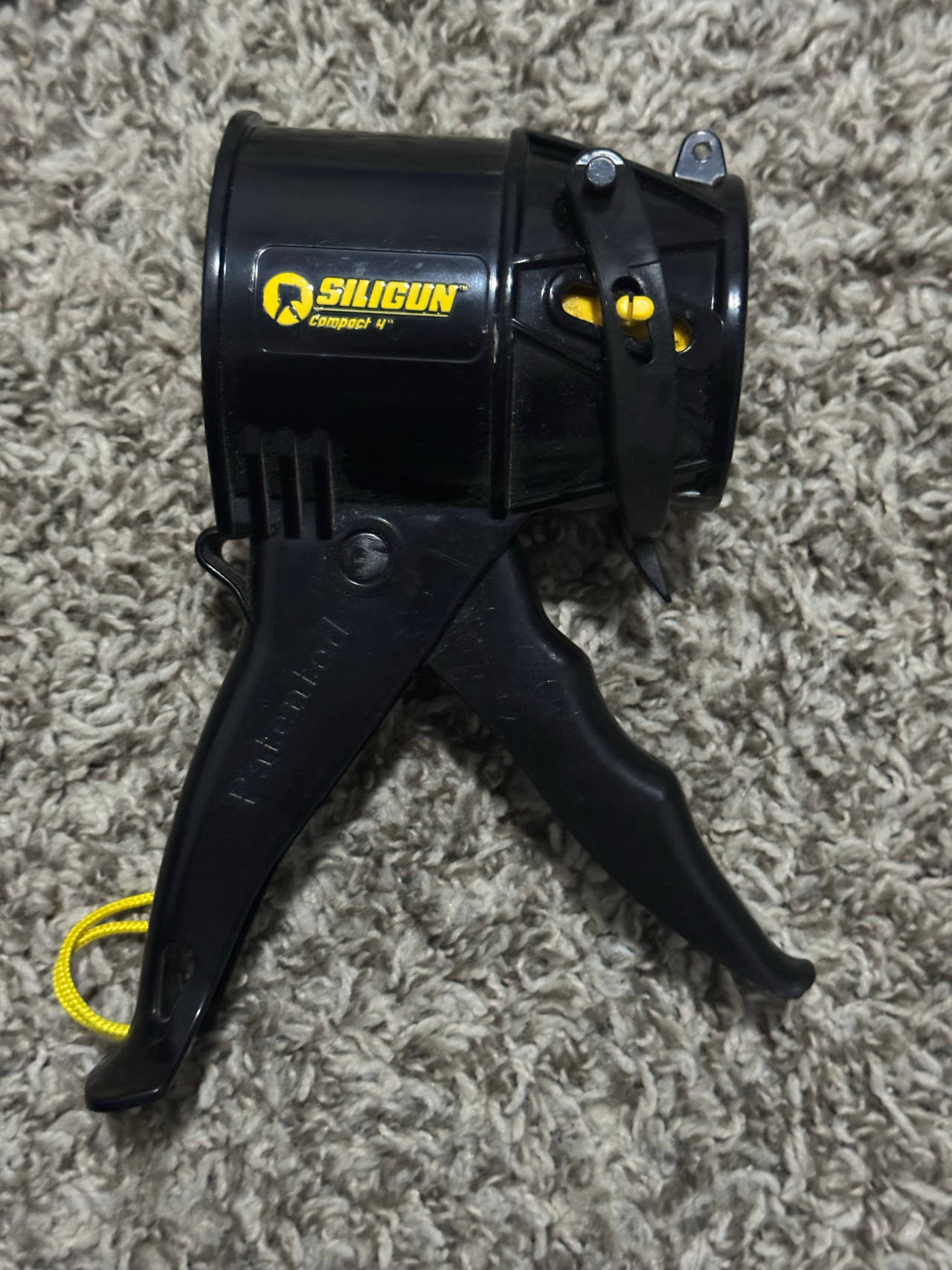 Siligun Compact 4" Caulking Gun