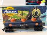 Athearn HO Scale Union 76 3-Dome Tank Car - Image 1