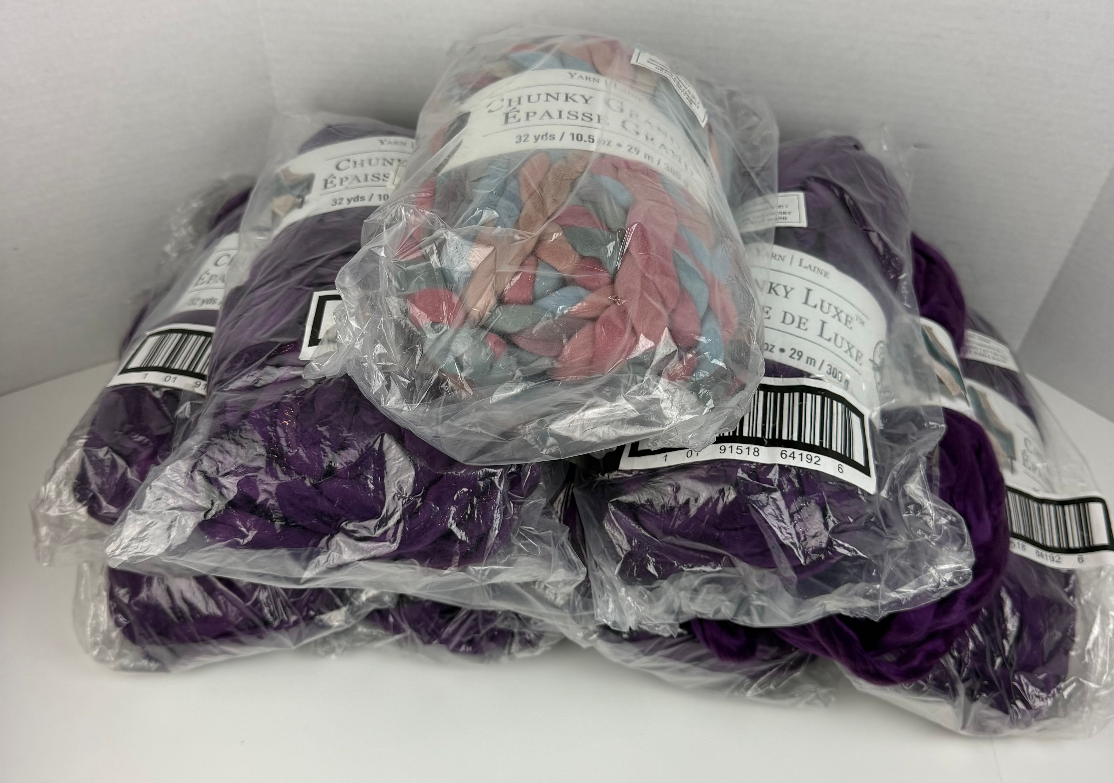 Yarn 10 Laine Chunky Luxe Yarn 36 yds / 10.5 oz  Loops & Threads