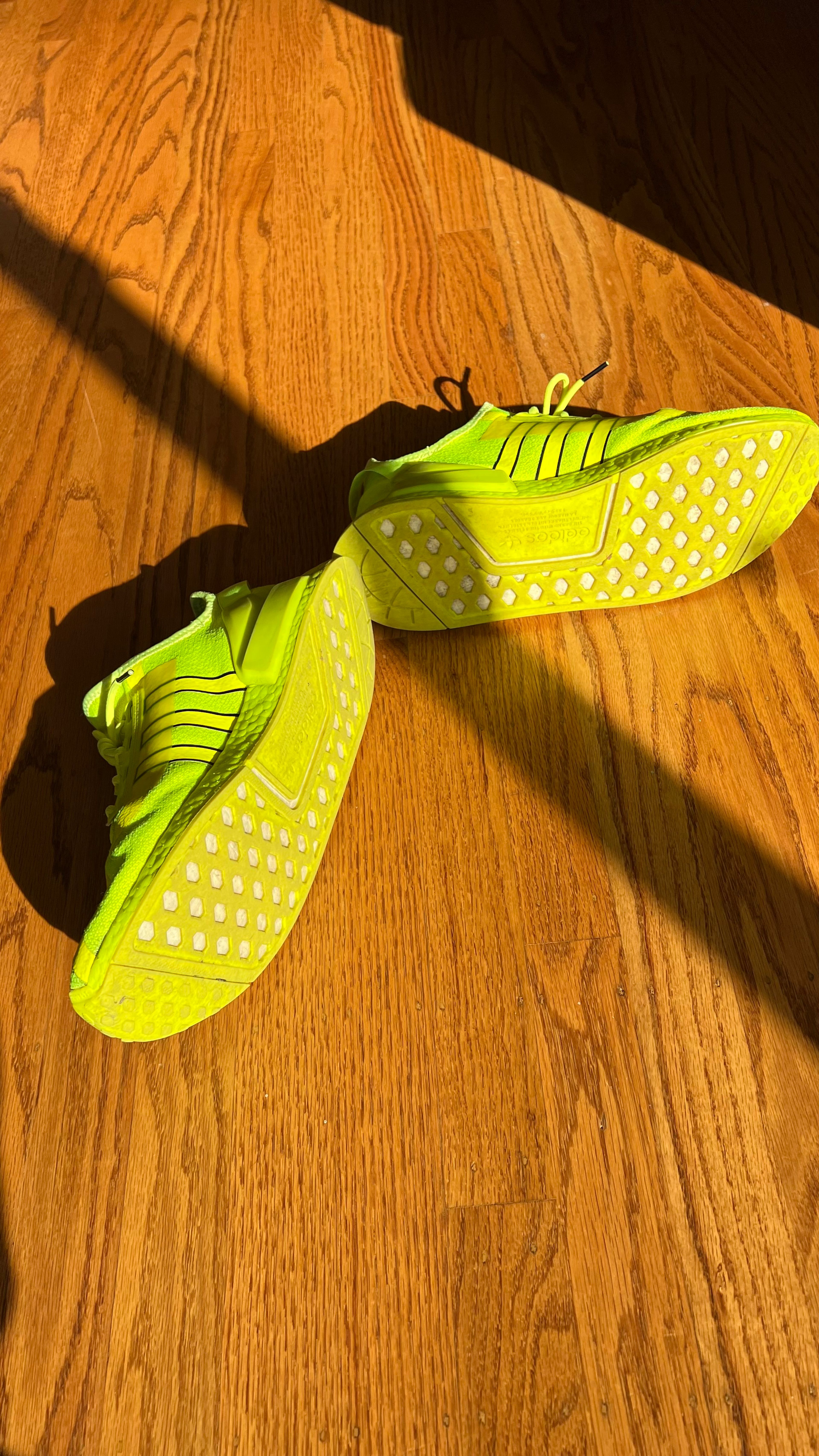 Adidas NMD R1 V2 Solar Yellow - Image 2