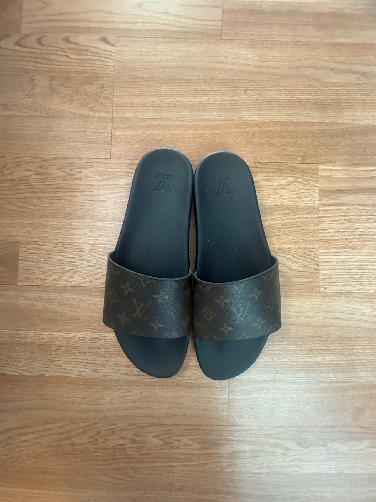 Louis Vuitton Pool Pillow Comfort Mules
