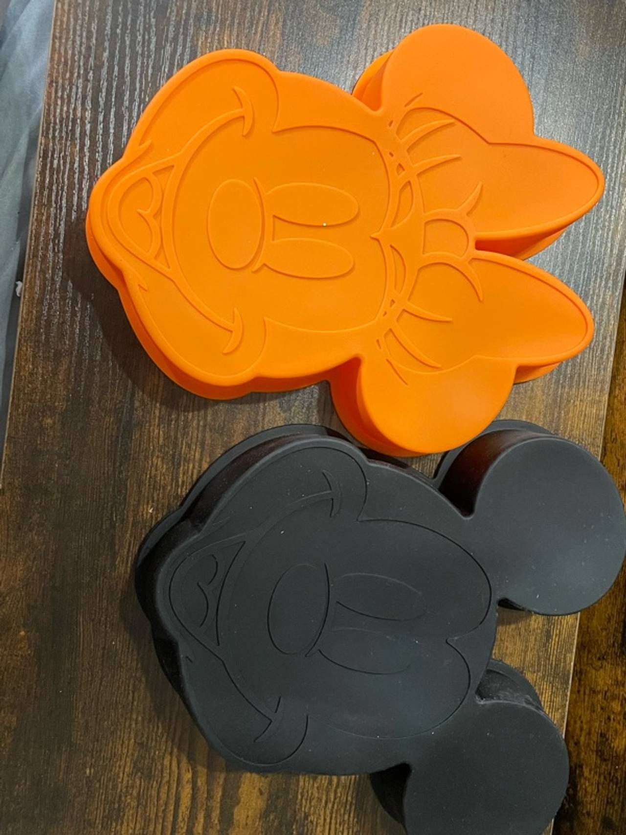 Disney Mickey Mouse Face Ears baking mold