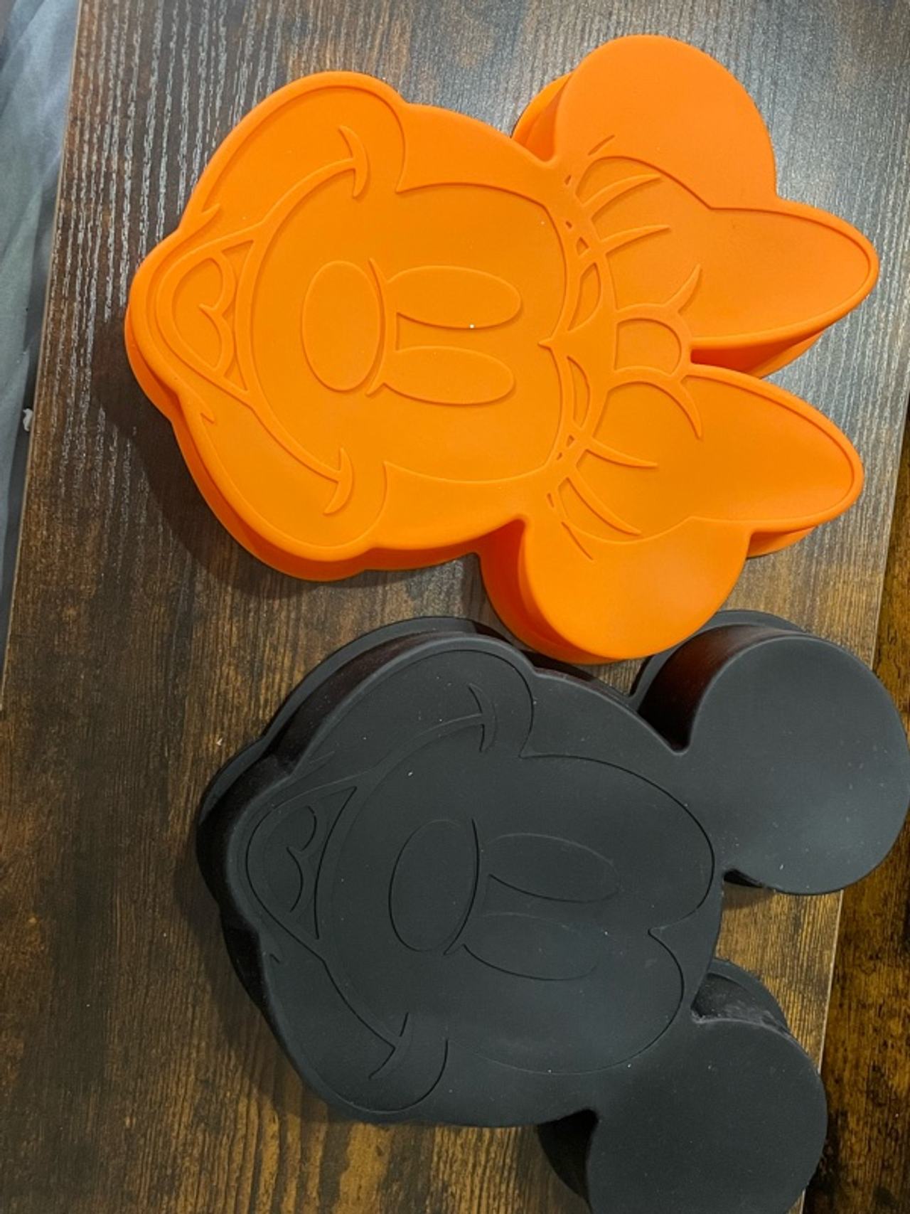 Disney Mickey Mouse Face Ears baking mold