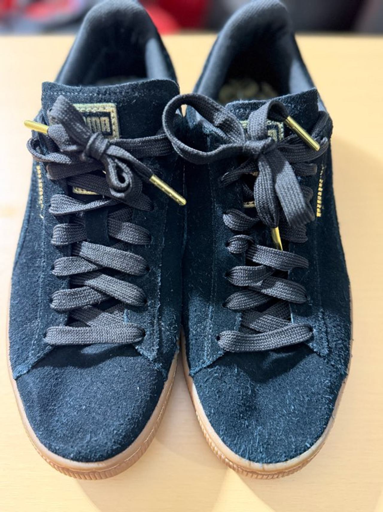 Puma Suede Classic Womens Size 9 Black Gum Sole Gold Logo Sneakers Excellent