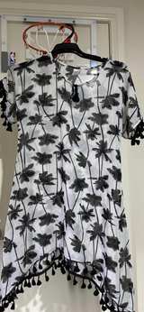 Preowned Size 14 Palm Tree Print Beach Cover Up Dress.  - Image 5