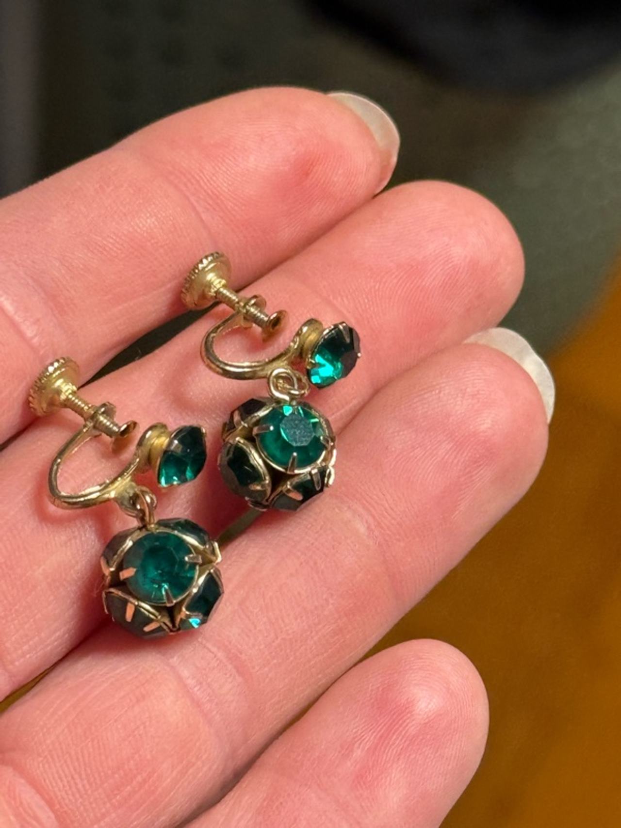 Vintage Green Rhinestone Screwback Earrings