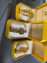 André François Ladies Vintage Quartz Watches - Image 1