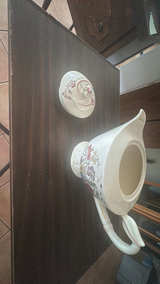 Vernon Kilns May Flower Teapot - Image 3