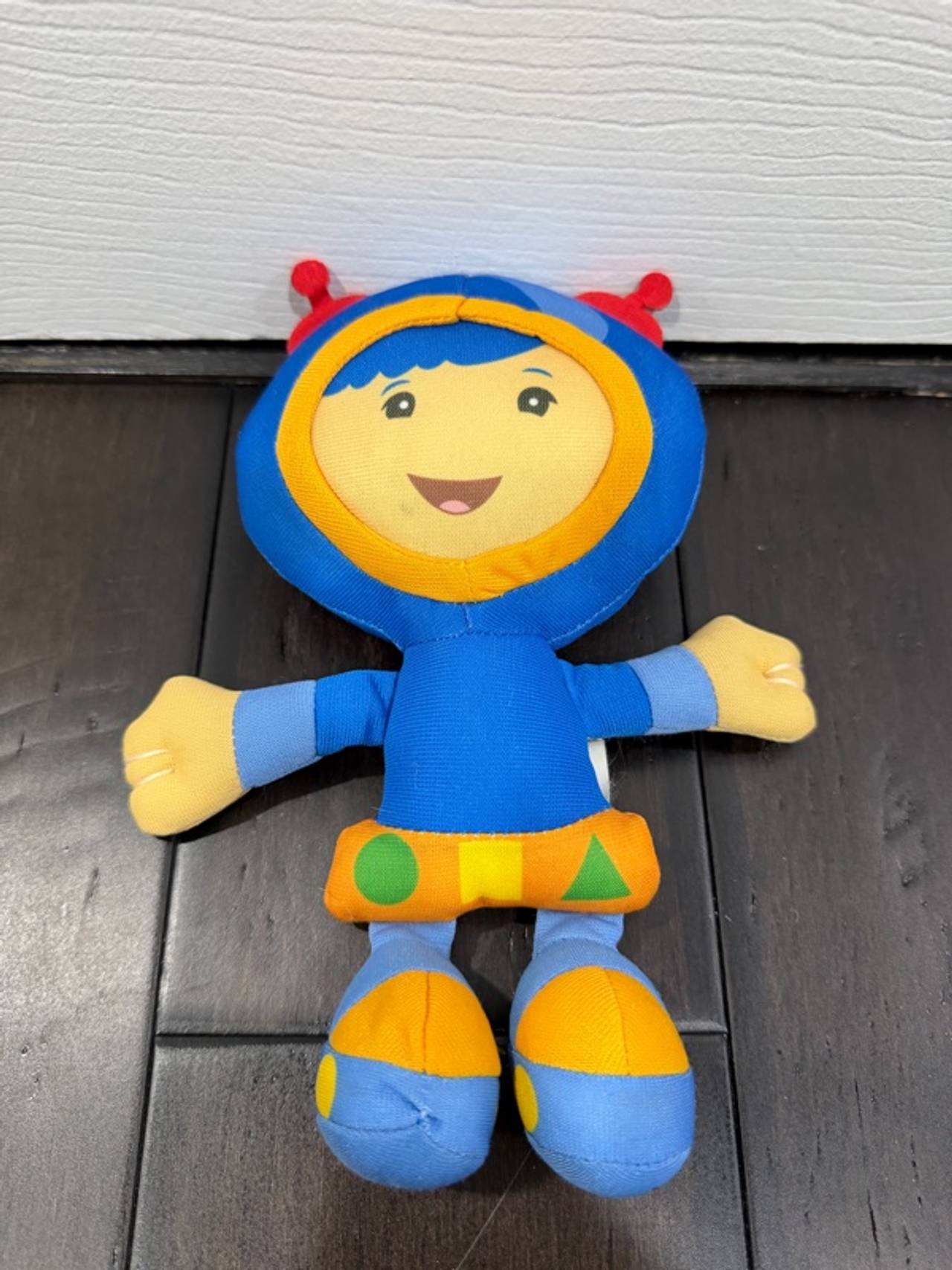 Fisher-Price Team Umizoomi Geo Plush Doll 9-inch