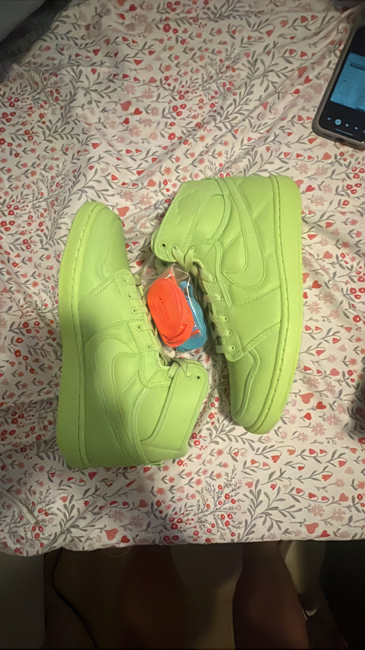 Air Jordan 1 Retro High OG - Billie Eillish Key Lime