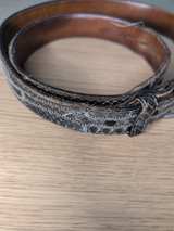 Snakeskin Pattern Leather Belt with Zig-Zag Stitching - Image 7