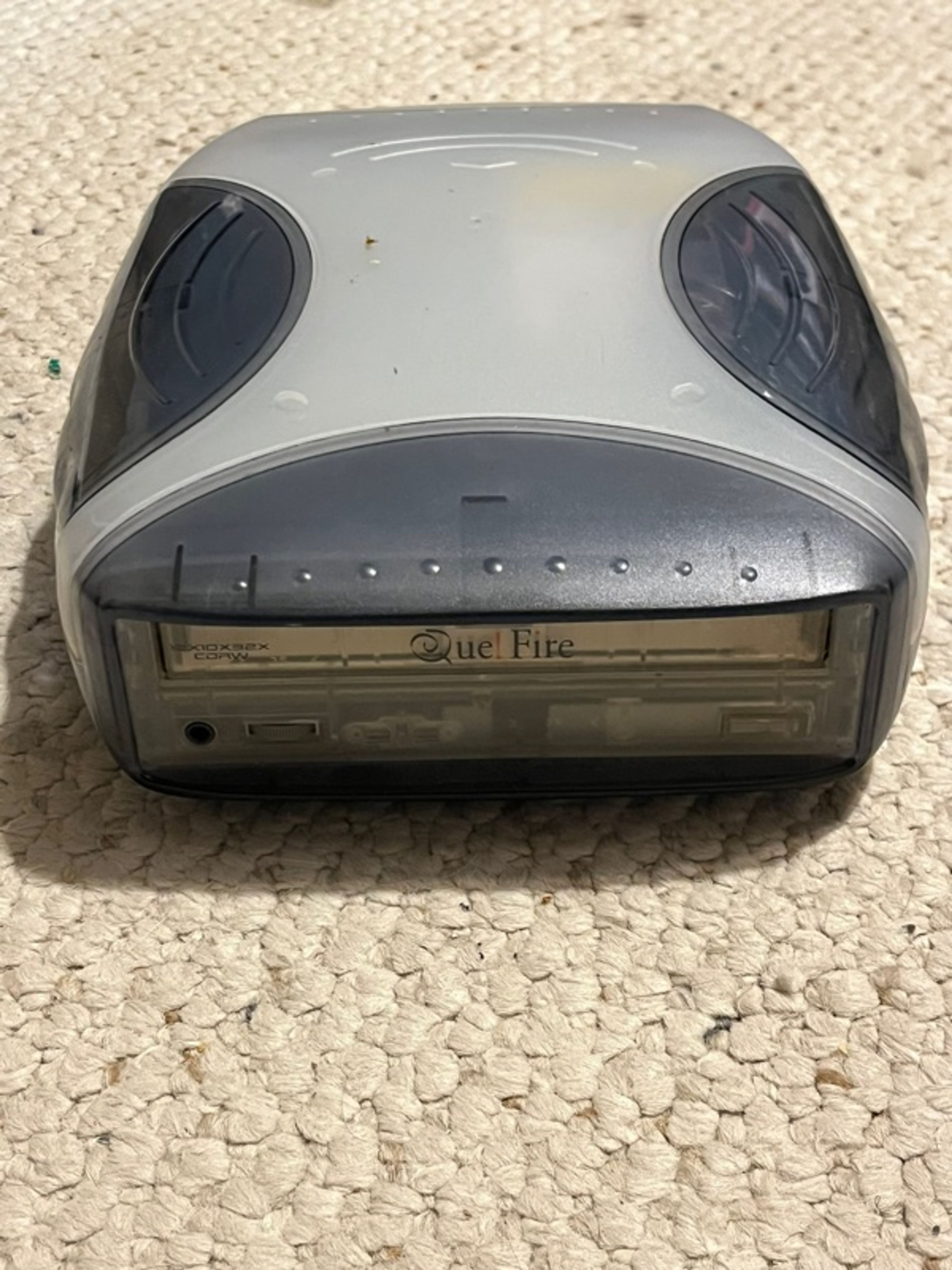 QPS Que! Drive QPS-525 External CD-RW FireWire Drive