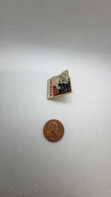 Outback Steakhouse Koala Mascot Pin - Image 4