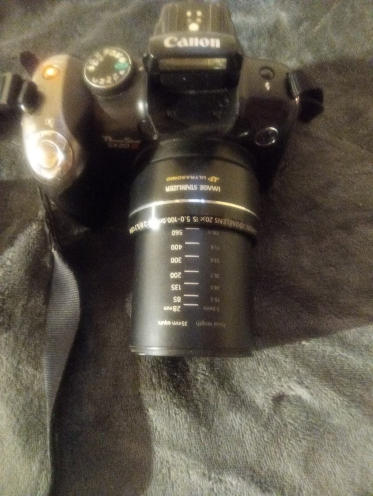 Canon PowerShot SX20 IS Digital Camera