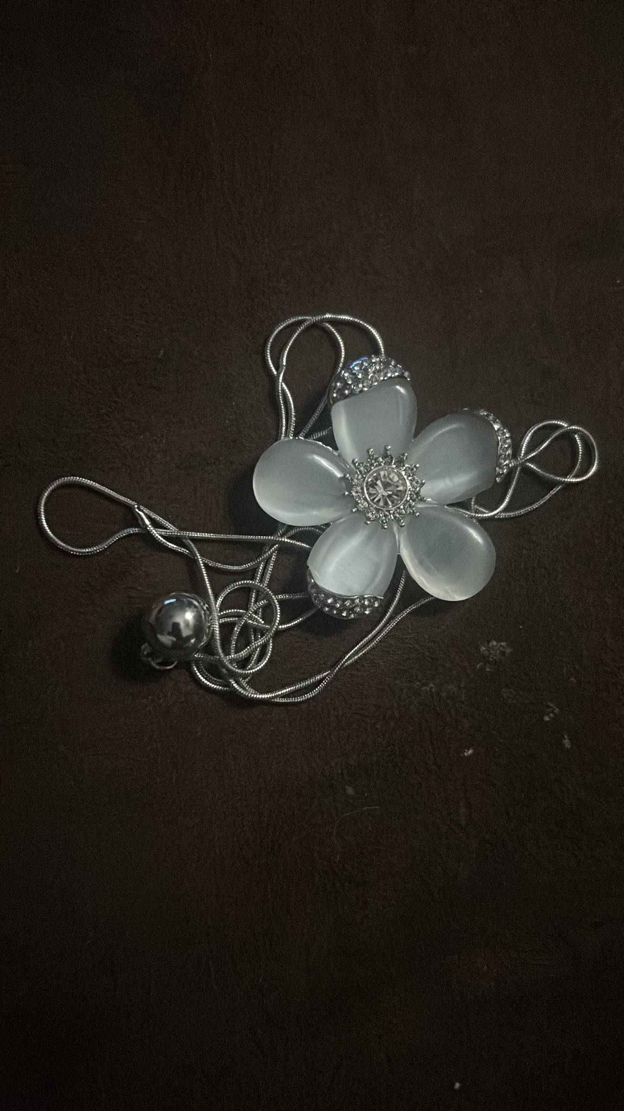 Long Flower Pendant Necklace with Rhinestones