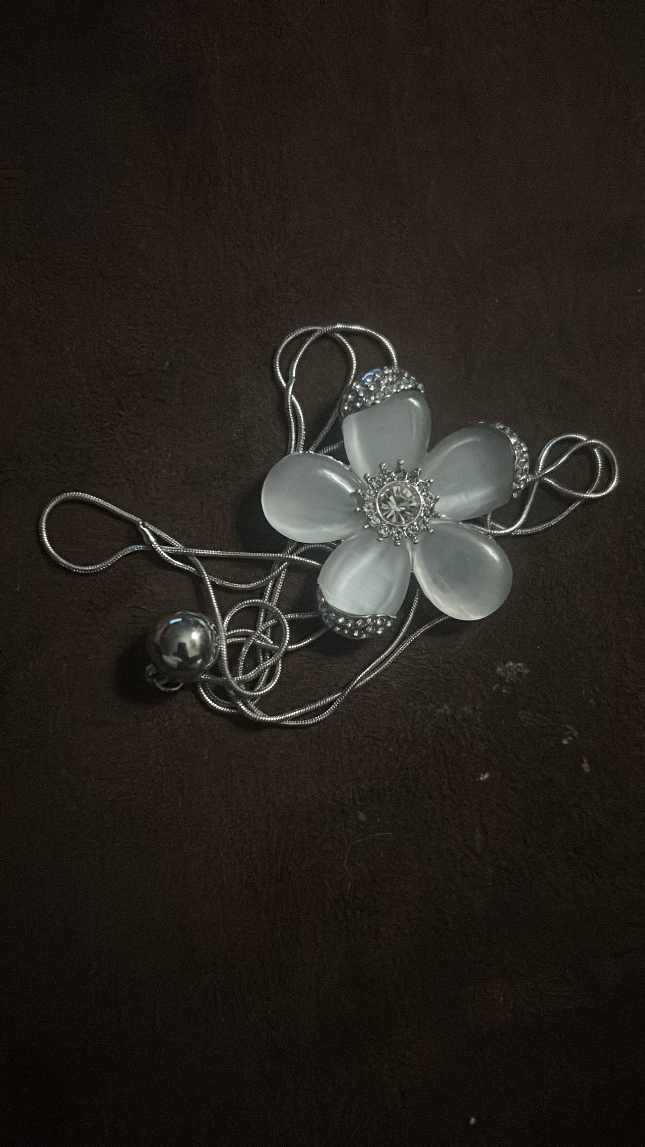 Long Flower Pendant Necklace with Rhinestones