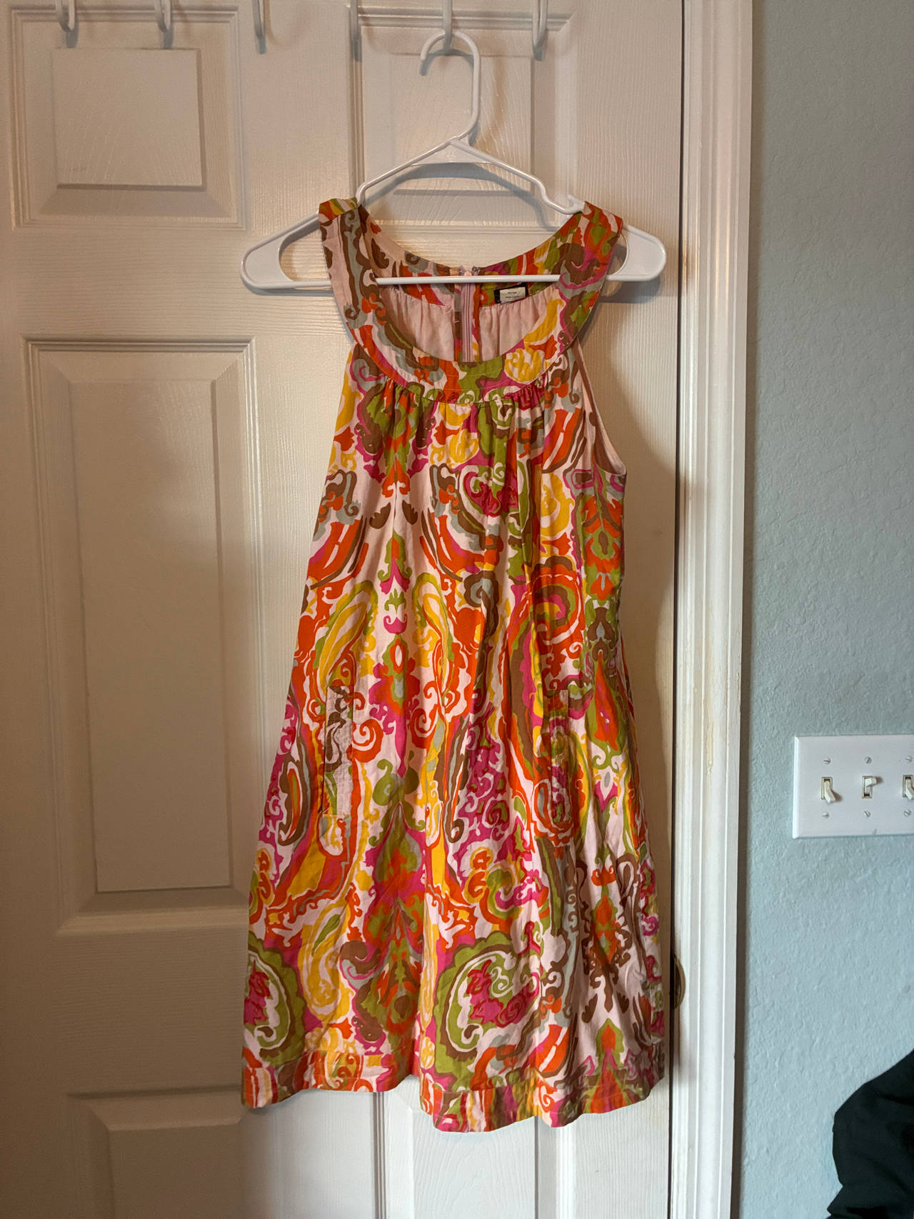 Sleeveless Paisley Print Sundress