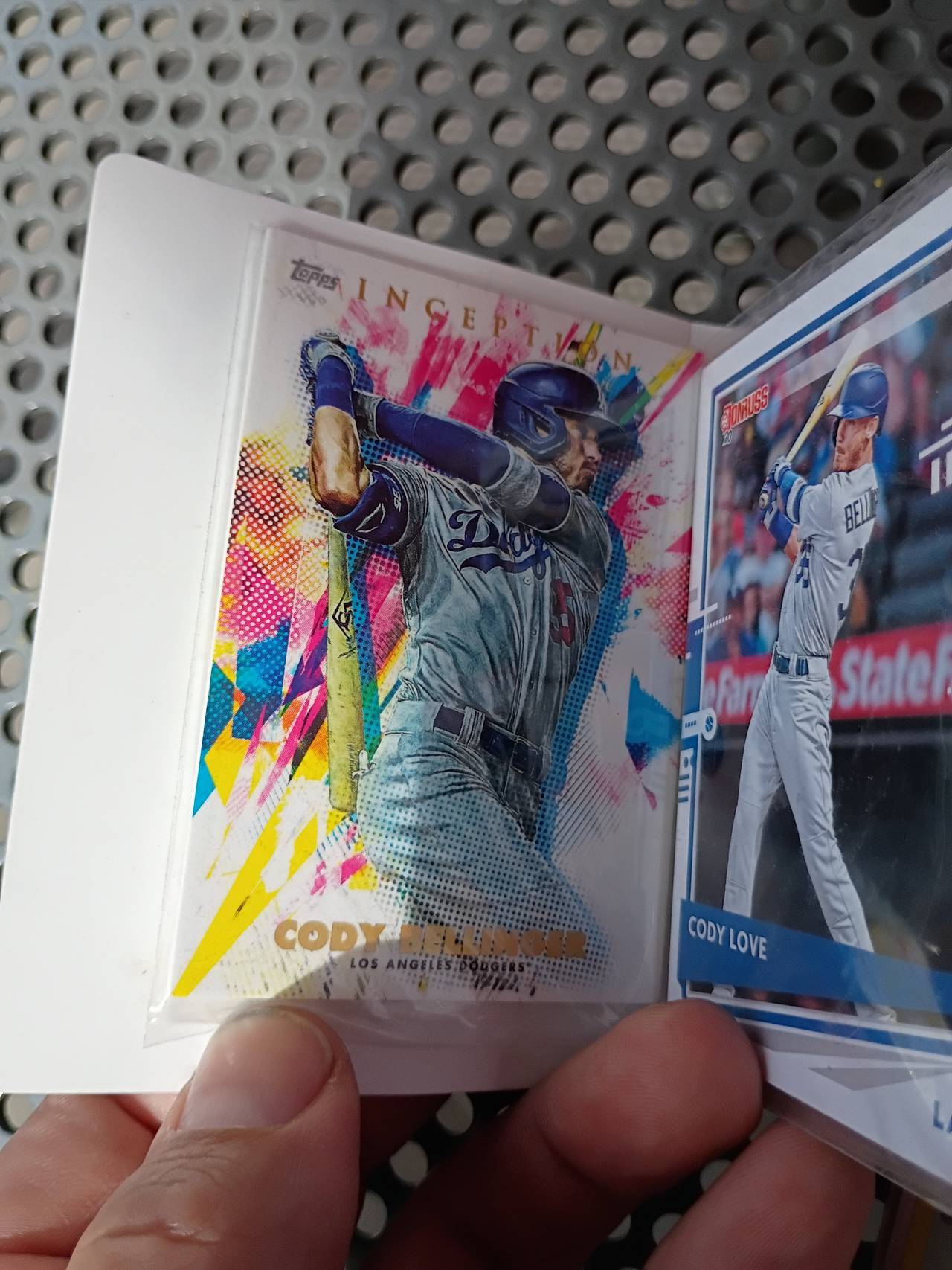 2019 Topps Inception Cody Bellinger Baseball Card