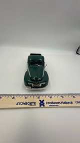 1948 Ford F-1 Pickup Truck Die-cast Model - Image 2