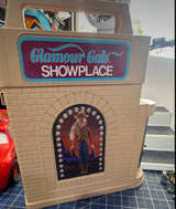 Glamour Girl vintage mini doll collection with travel showcase carry case. - Image 2