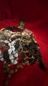 Bulk Costume Jewelry Lot 1 - Image 3
