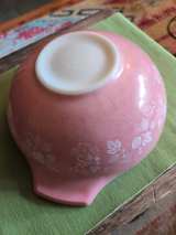 PYREX Gooseberry Pink Cinderella Mixing Bowl 444  4 Quart - Image 6