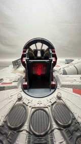 Star Wars: The Force Awakens Battle Action Millennium Falcon - Image 8