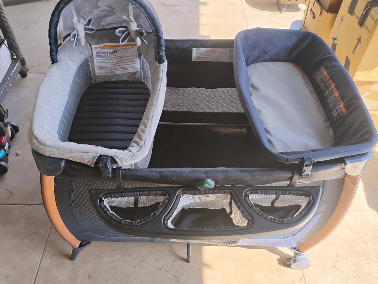 Graco Pack 'n Play Day2Dream DLX Playard