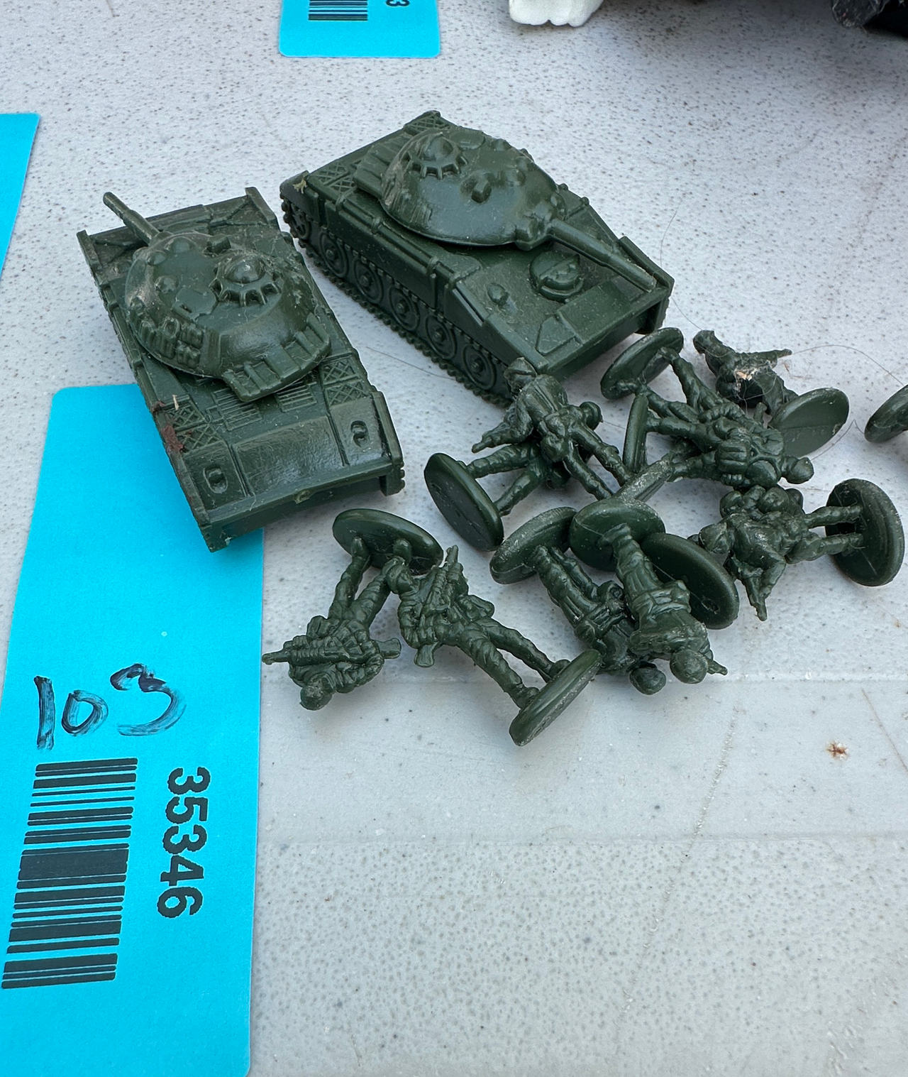 Micro Machine soldiers and military tanks bundle