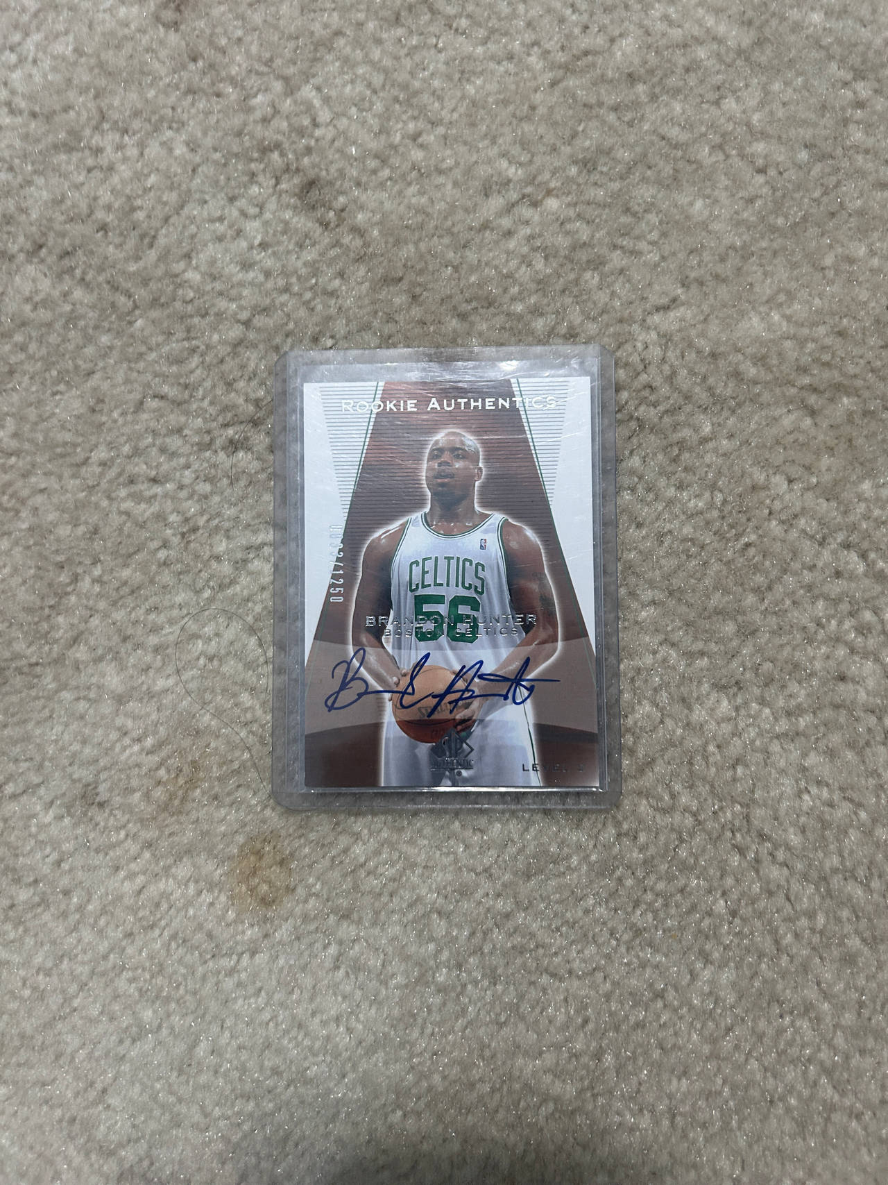 Brandon Hunter Rookie Authentics Autograph Card