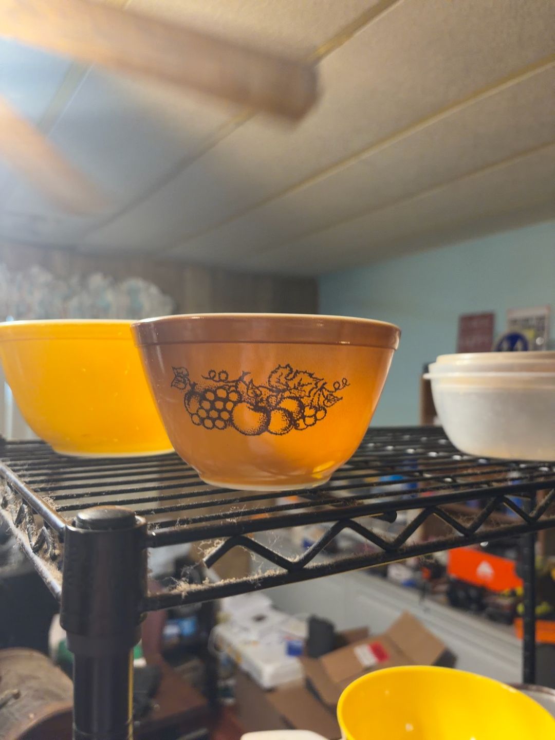 Pyrex Old Orchard 401 Brown Ombre Mixing Bowl