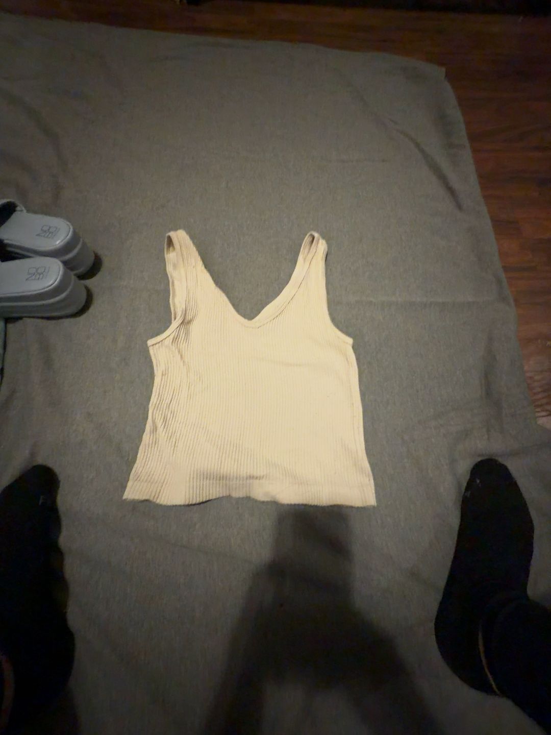 Pin rose  Rina Cream Ribbed V-Neck Crop Tank