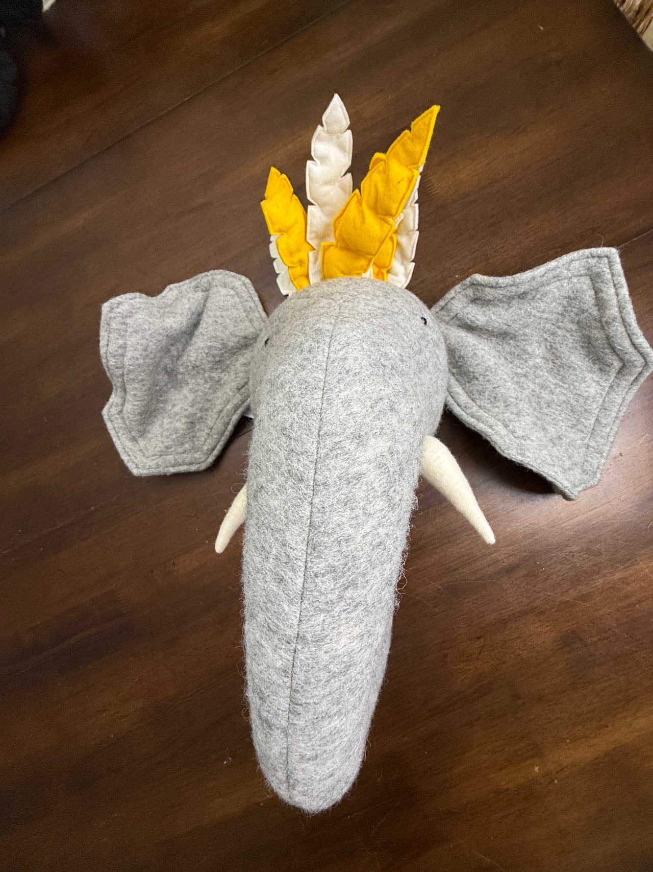 Lavka’Ch Animals for Interior Elephant Wall Decor with Feather Crown