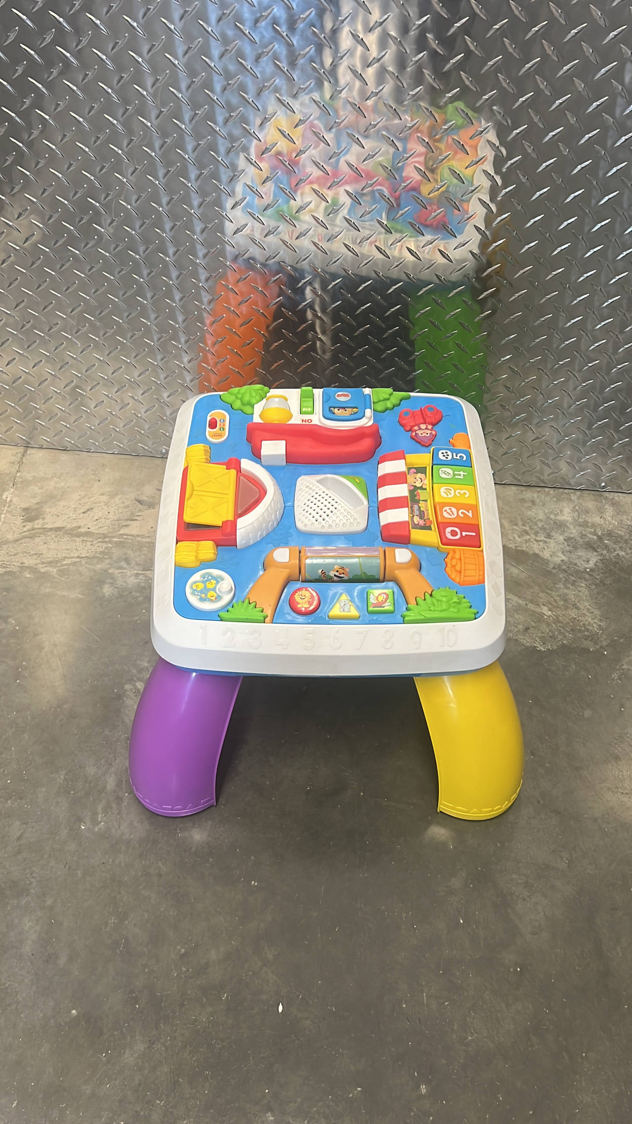 VTech Sit-to-Stand Learning Activity Table
