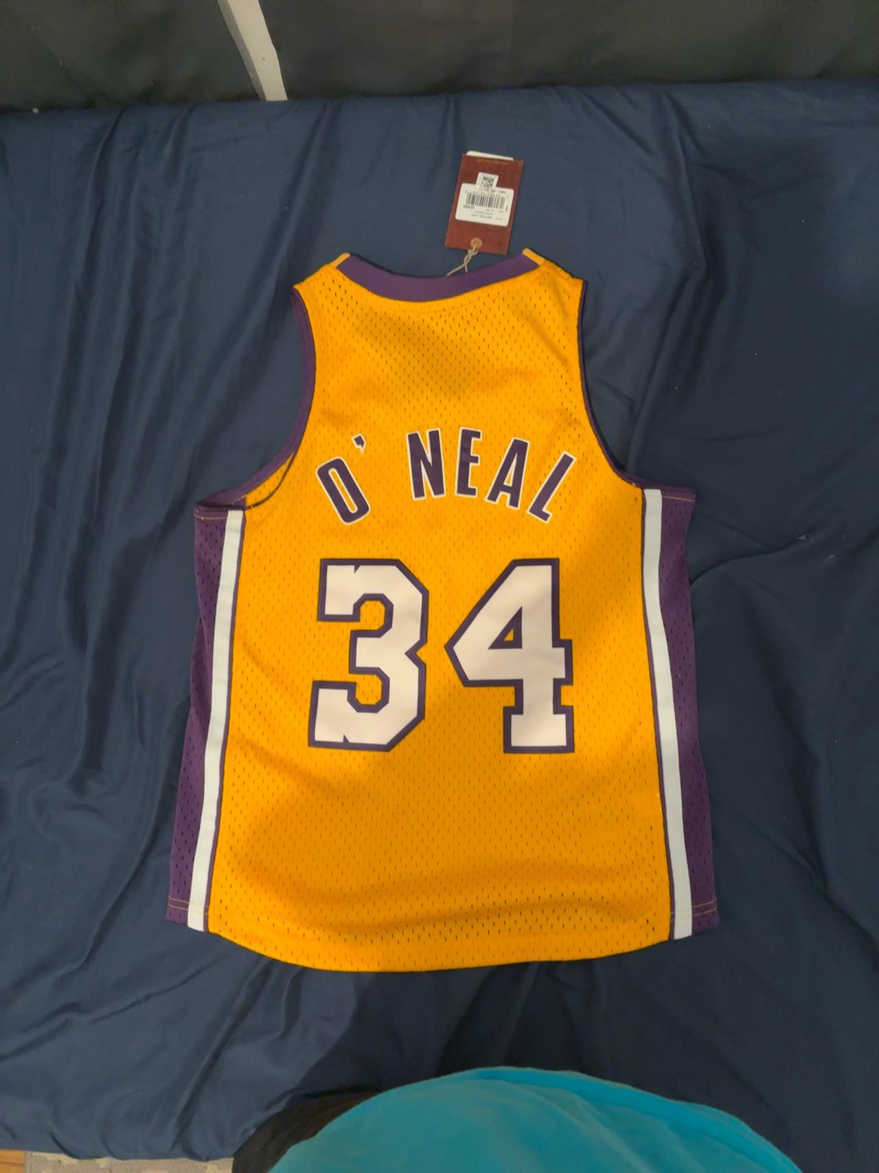 Mitchell & Ness Shaquille O'Neal Los Angeles Lakers 1999-00 Gold Authentic Jersey
