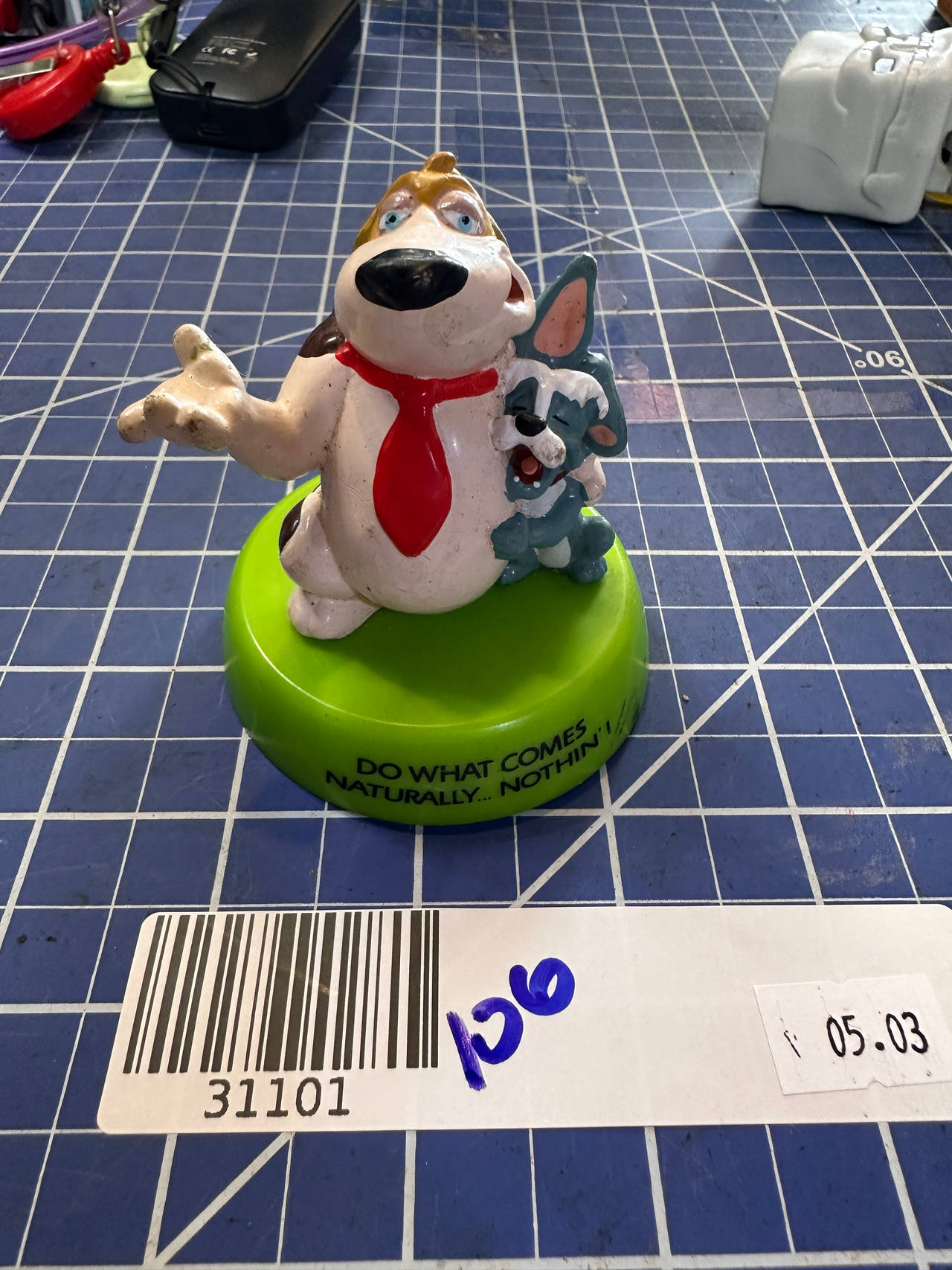 ROVER DANGERFIELD vtg pvc figure - Rodney DANGERFIELD animated character. 106