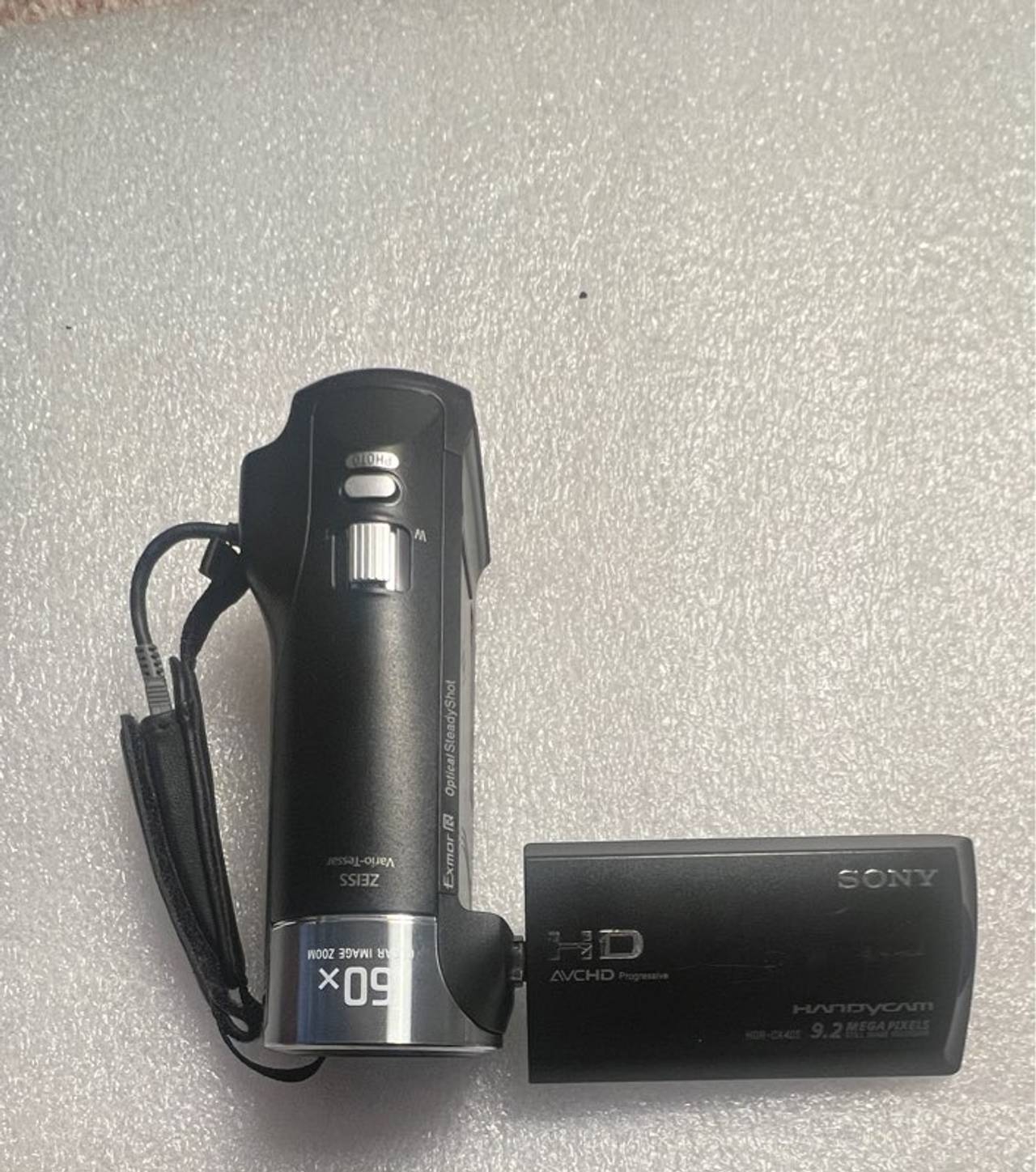 Sony Handycam HDR-CX405 HD Camcorder