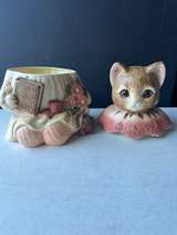 RARE LATE 70'S “EMILY THE CAT IN DRESS” CERAMIC COOKIE JAR W/GLASS EYES - Image 2