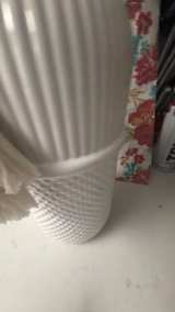 Opalhouse Textured Ceramic Table Lamp with Tassel - Image 4