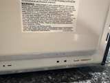 Black+Decker 0.9 cu ft 900W Stainless Steel Microwave Oven - Image 3